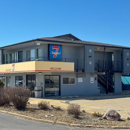 Super 7 Motel Coralville Eksteriør billede