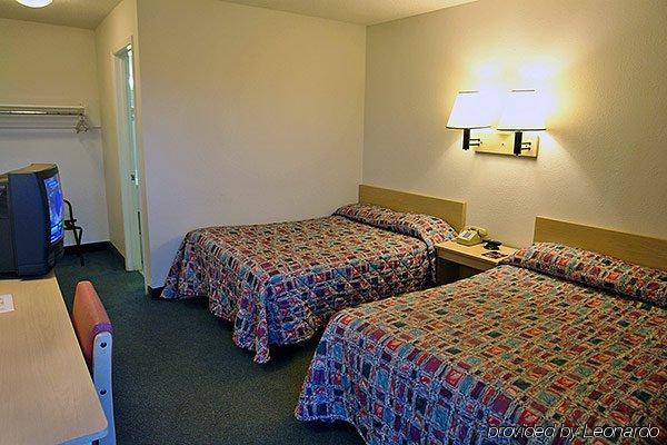 Super 7 Motel Coralville Eksteriør billede